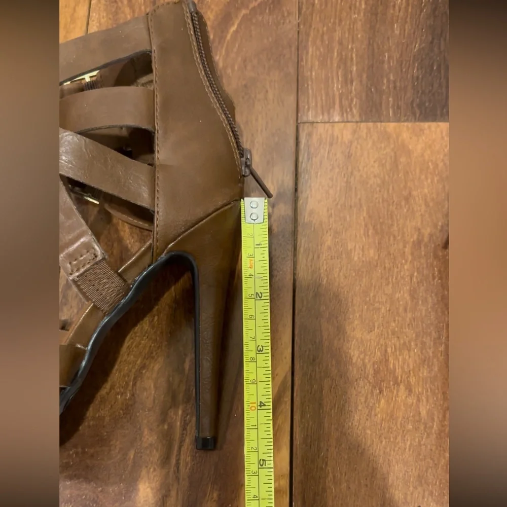 Mossimo - Picture 4 of 11